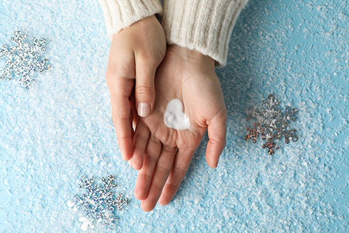Kışın Kuruyan Eller ve Ayaklar İçin Evde Spa Etkisi Yaratan Bakım
